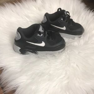 Nike air max baby shoes